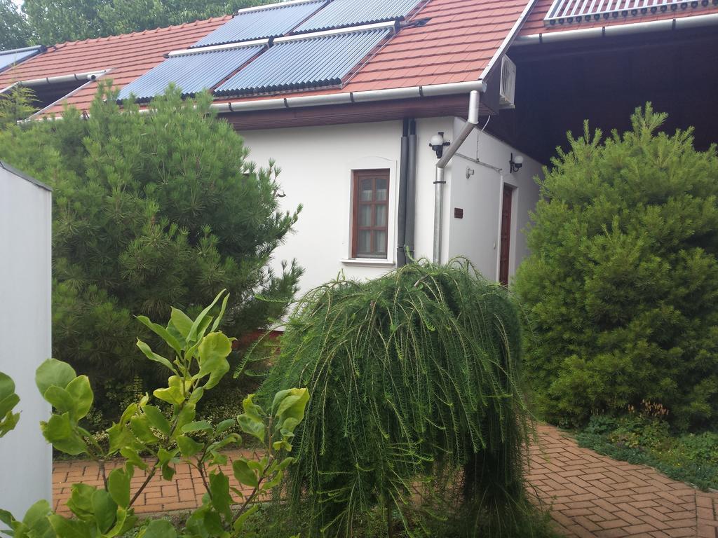 Nádas Panzió Tiszafüred Exterior foto