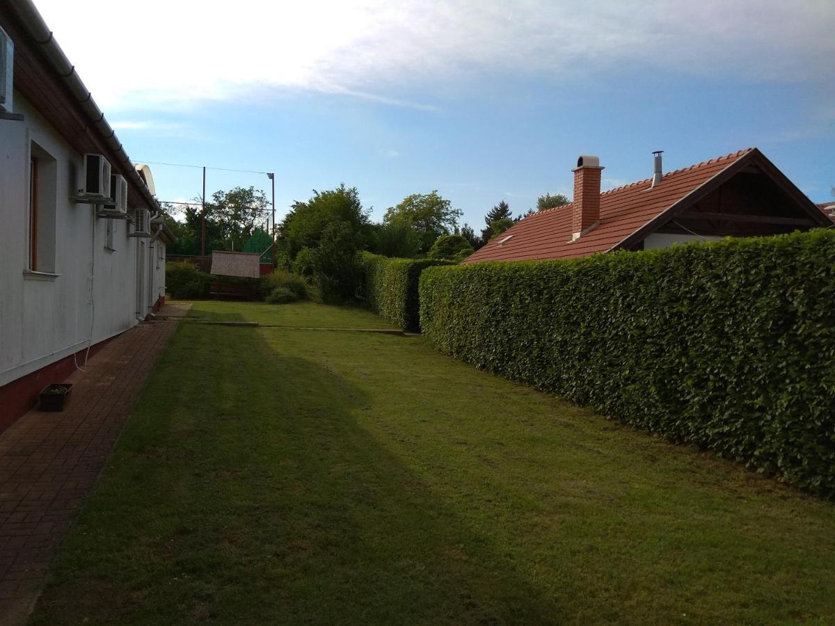 Nádas Panzió Tiszafüred Exterior foto
